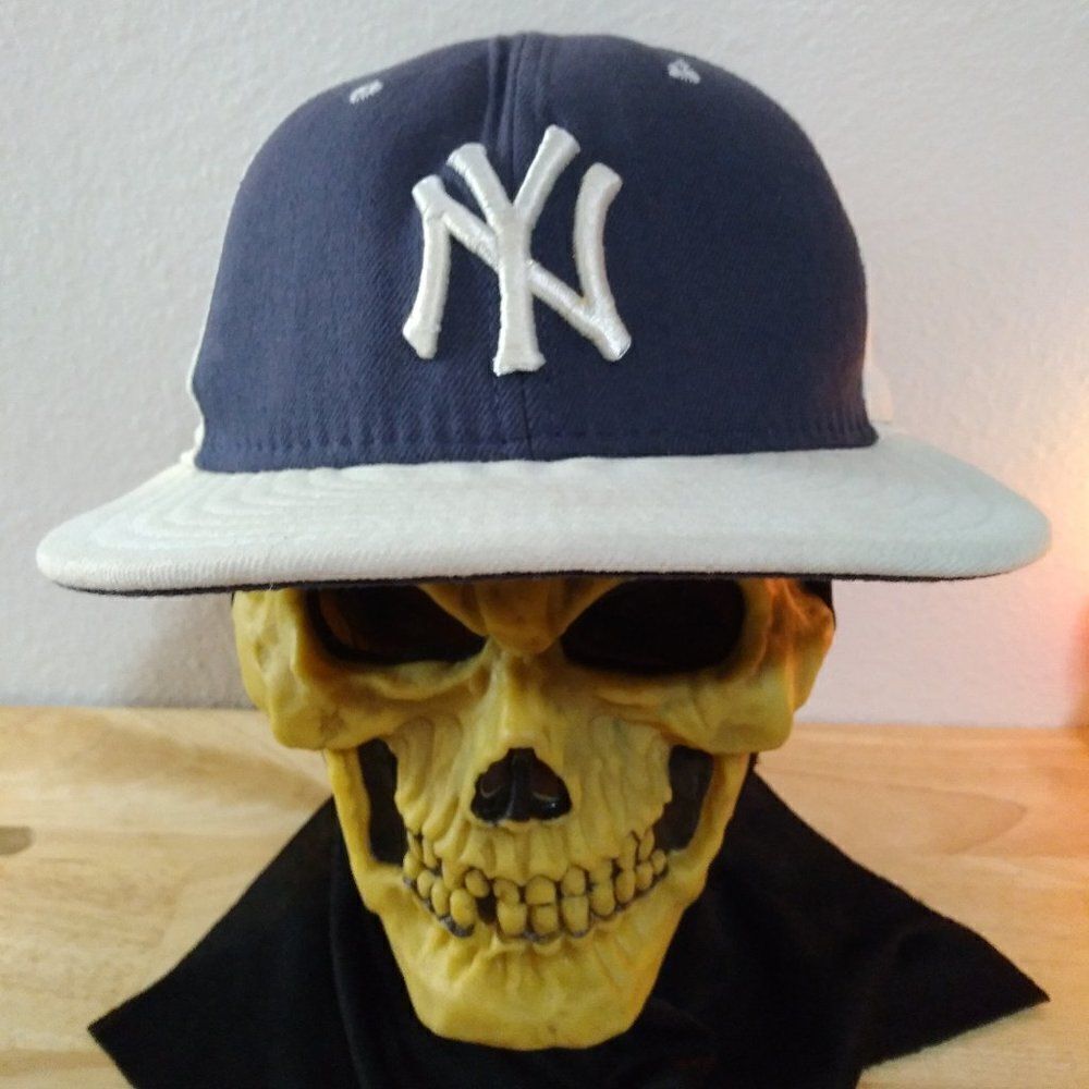 Vintage New Era New York Yankees Fitted Hat 7 1/8